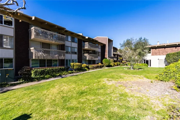6542 Ocean Crest Drive C204, Rancho Palos Verdes, California 90275
