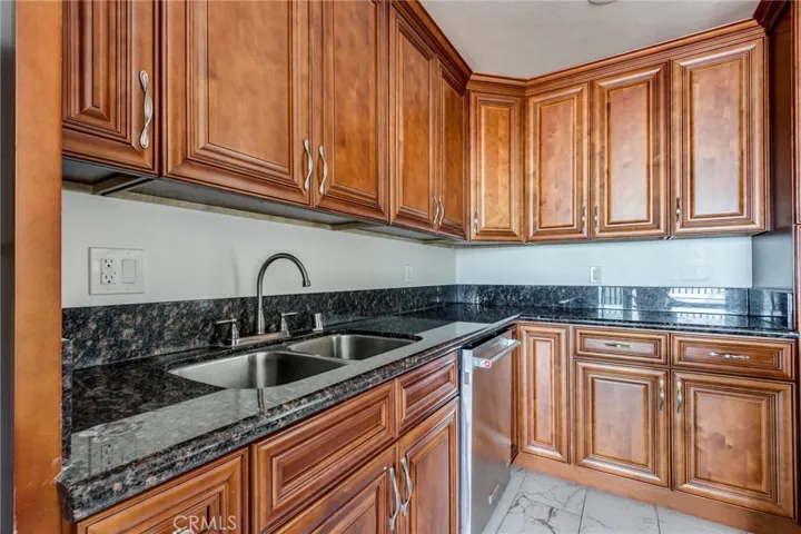 6542 Ocean Crest Drive C204, Rancho Palos Verdes, California 90275