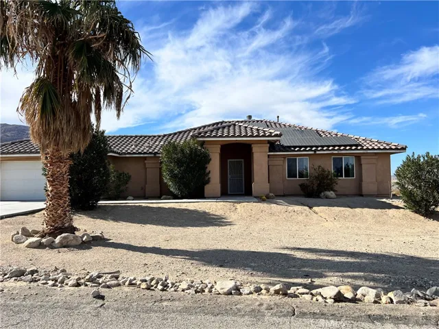 7526 Araby Avenue, 29 Palms, California 92277