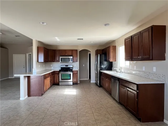 7526 Araby Avenue, 29 Palms, California 92277