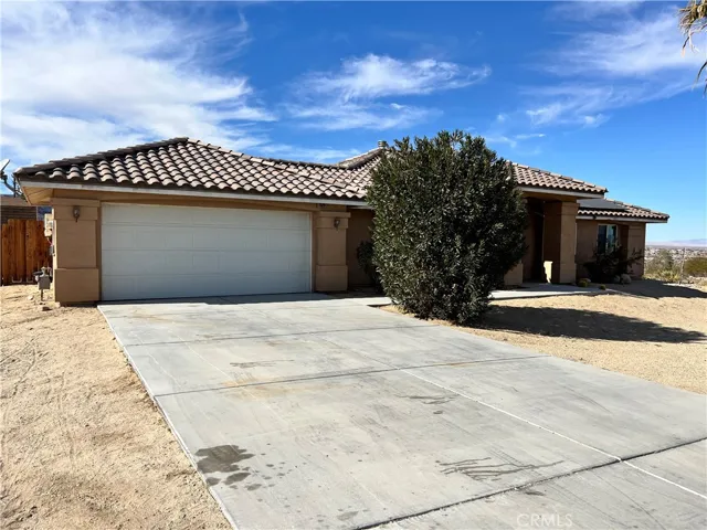 7526 Araby Avenue, 29 Palms, California 92277