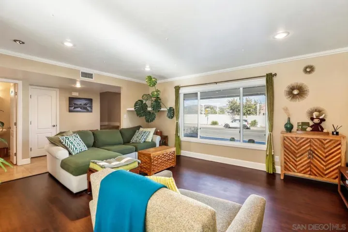 5643 Fontaine St, San Diego, California 92120