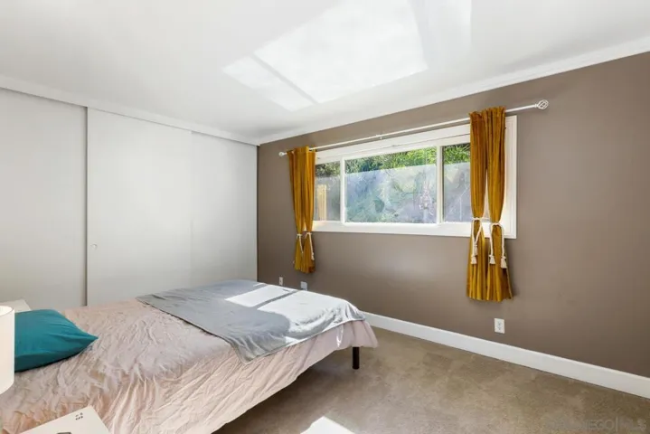 5643 Fontaine St, San Diego, California 92120