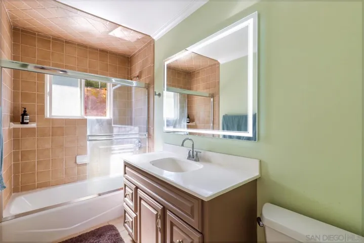 5643 Fontaine St, San Diego, California 92120