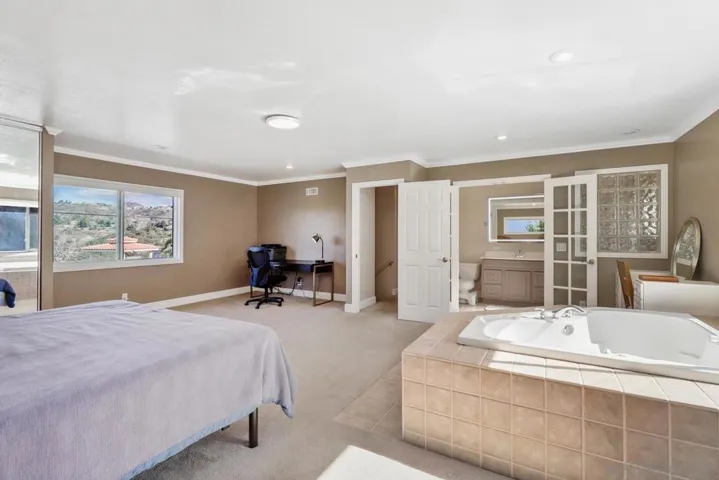 5643 Fontaine St, San Diego, California 92120