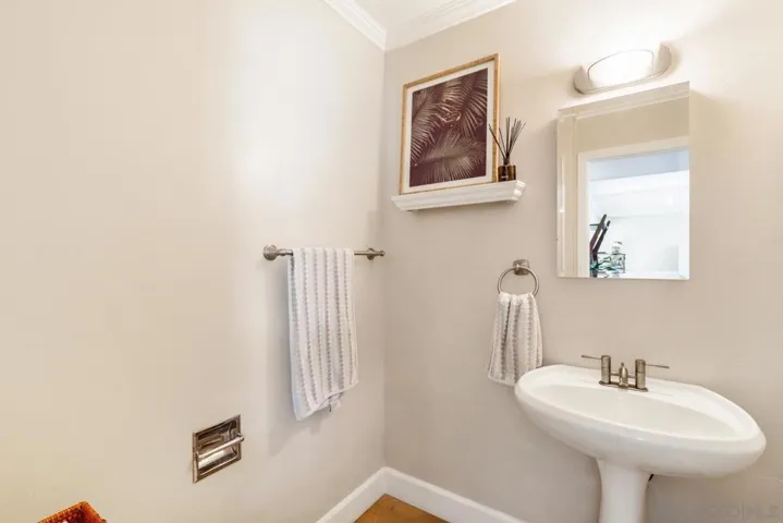 5643 Fontaine St, San Diego, California 92120
