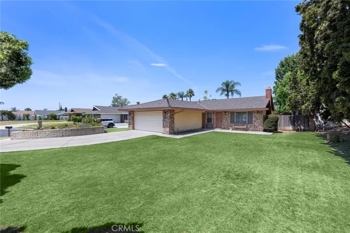 16927 Norfolk Circle, Yorba Linda, California 92886