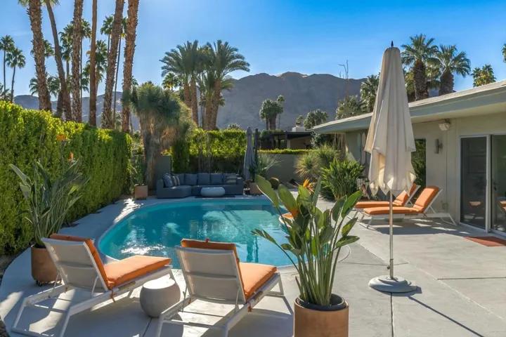 Pool / Entertaining Area