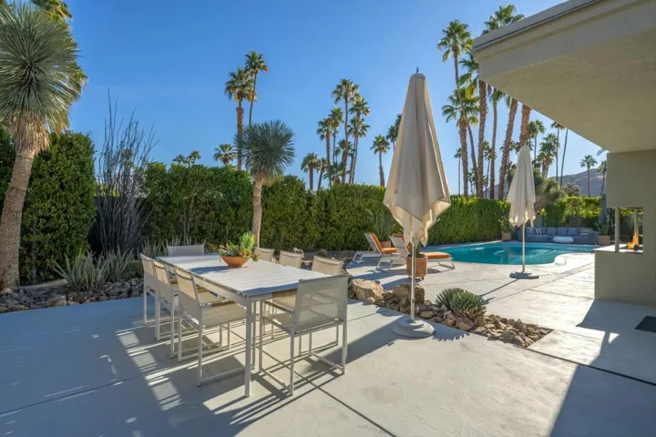 Outdoor Entertaining