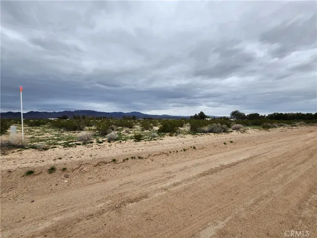2 Ac Summerset Road, Newberry Springs, California 92365