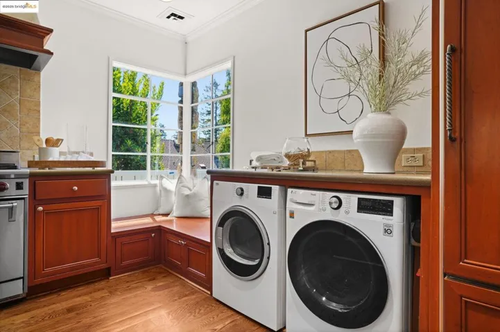 331 Saint James Dr, Piedmont, California 94611