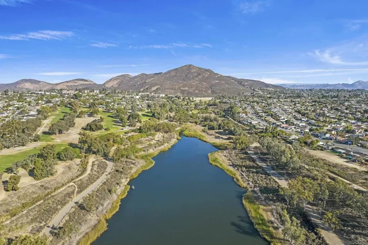 5715 Baltimore Dr 138, La Mesa, California 91942