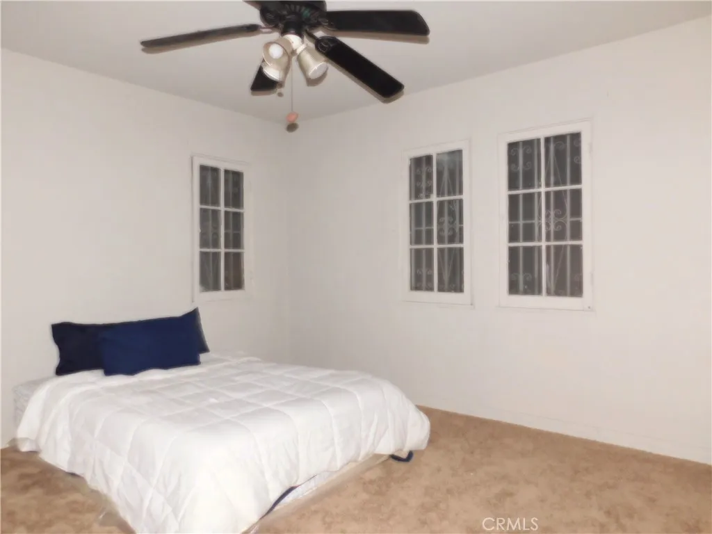 1319 S Downey Road, Los Angeles, California 90023 home-pic-36