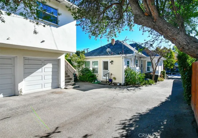 333 Harrison Avenue, Claremont, California 91711