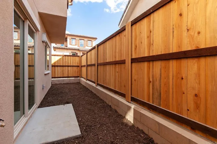 8596 Vista Azul Pl, Lemon Grove, California 91945