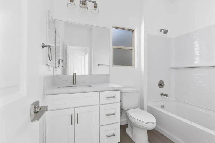 8580 Vista Azul Pl, Lemon Grove, California 91945