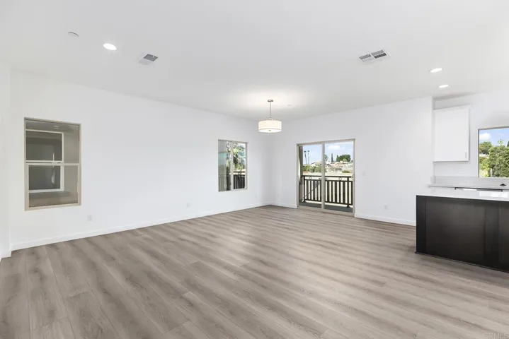 8548 Vista Azul Pl, Lemon Grove, California 91945