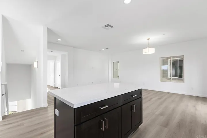 8556 Vista Azul Pl, Lemon Grove, California 91945
