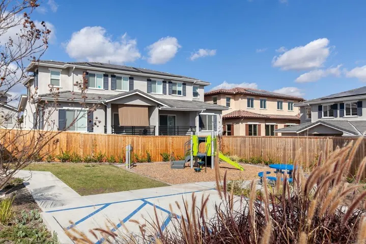 8556 Vista Azul Pl, Lemon Grove, California 91945