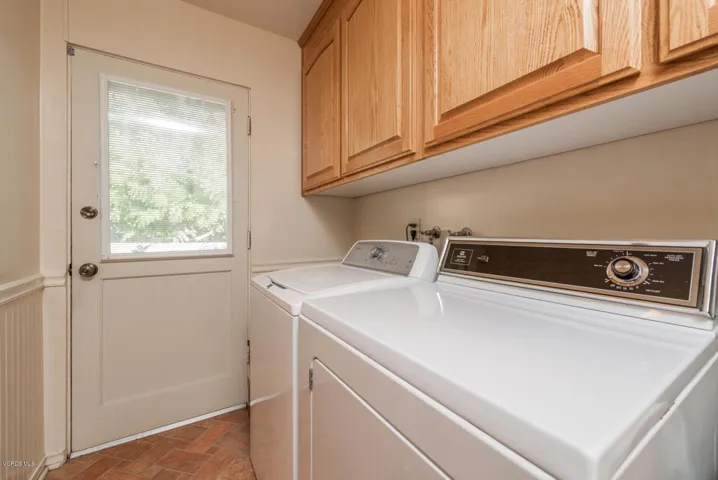 Laundry Rm