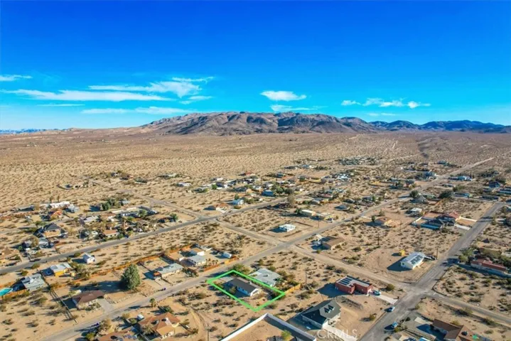 7410 Sherman Hoyt Avenue, 29 Palms, California 92277