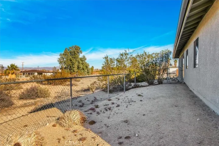 7410 Sherman Hoyt Avenue, 29 Palms, California 92277