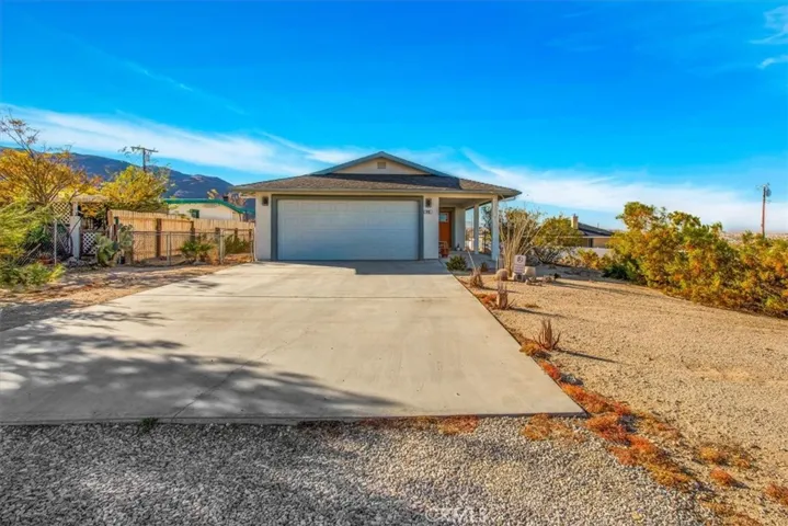 7410 Sherman Hoyt Avenue, 29 Palms, California 92277