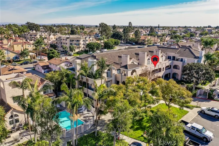 4571 Warner Avenue 203, Huntington Beach, California 92649