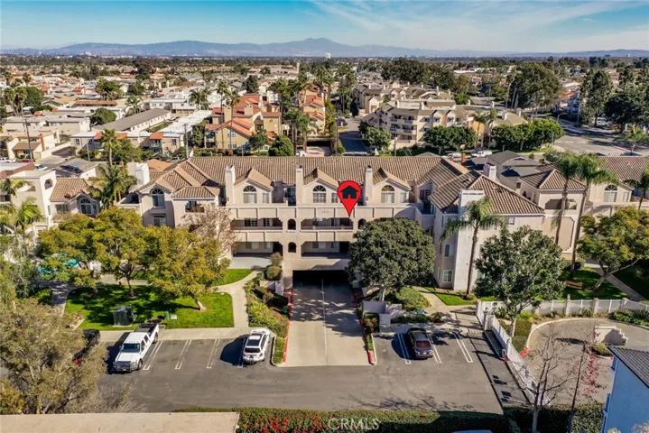 4571 Warner Avenue 203, Huntington Beach, California 92649
