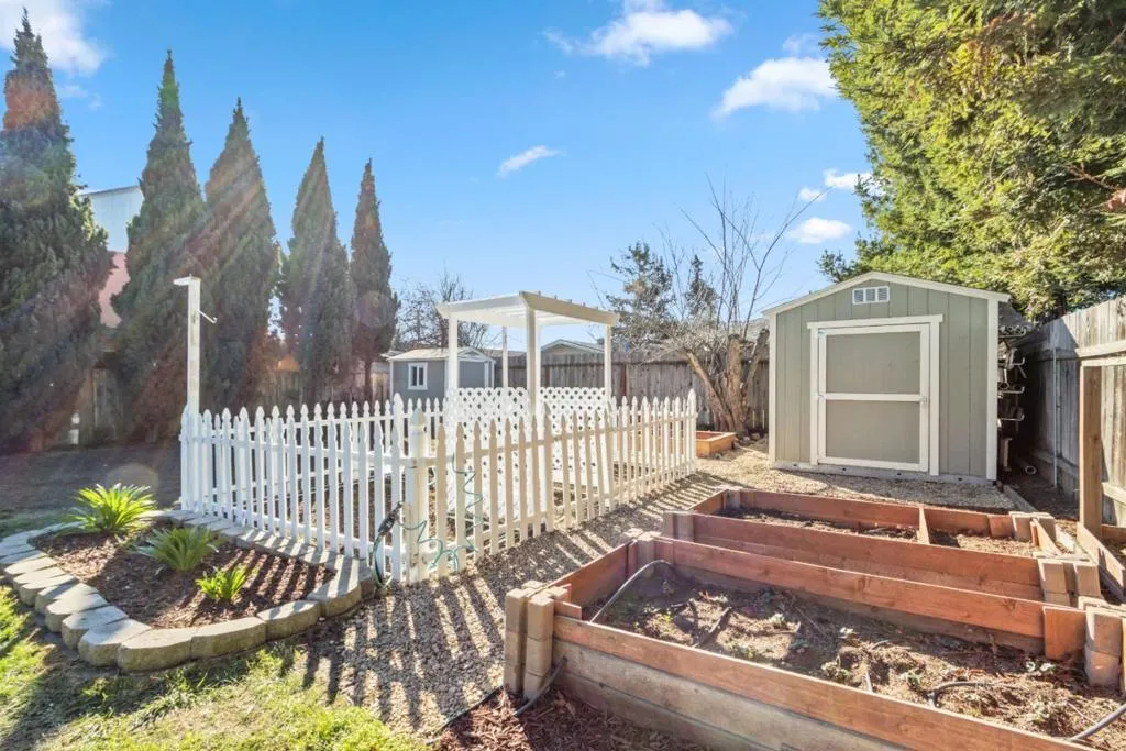 33 Stewart Avenue, Freedom, California 95019 home-pic-35