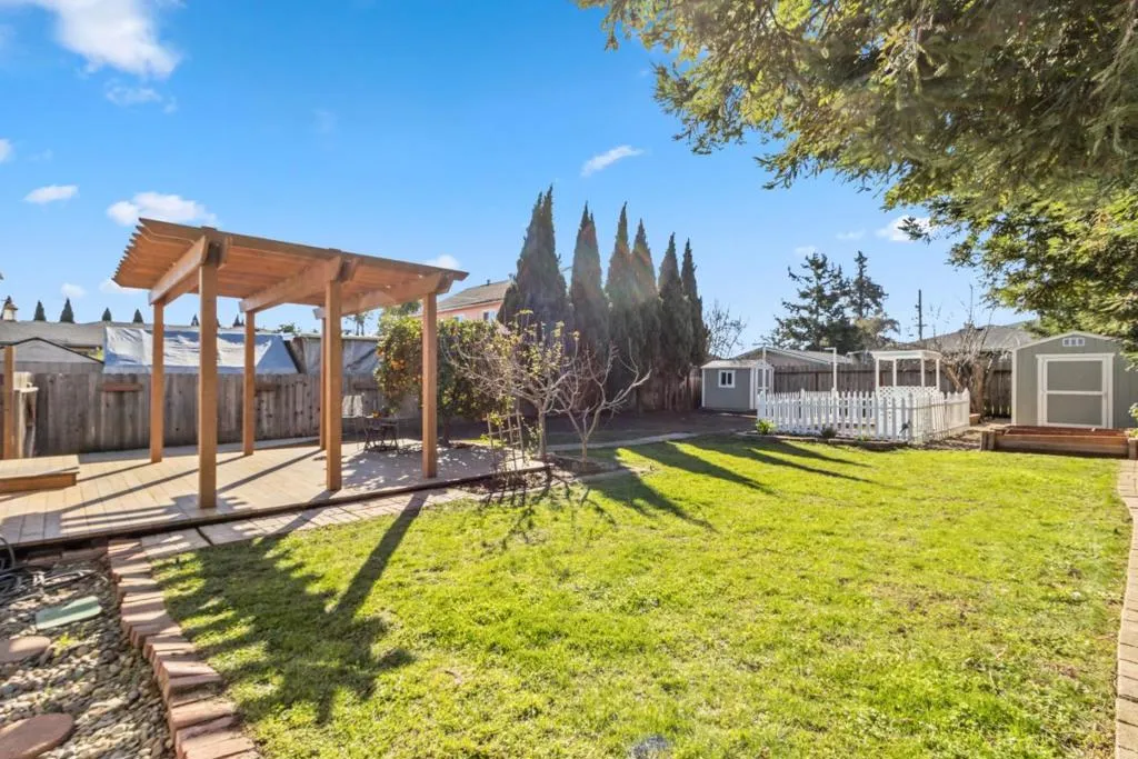 33 Stewart Avenue, Freedom, California 95019 home-pic-31