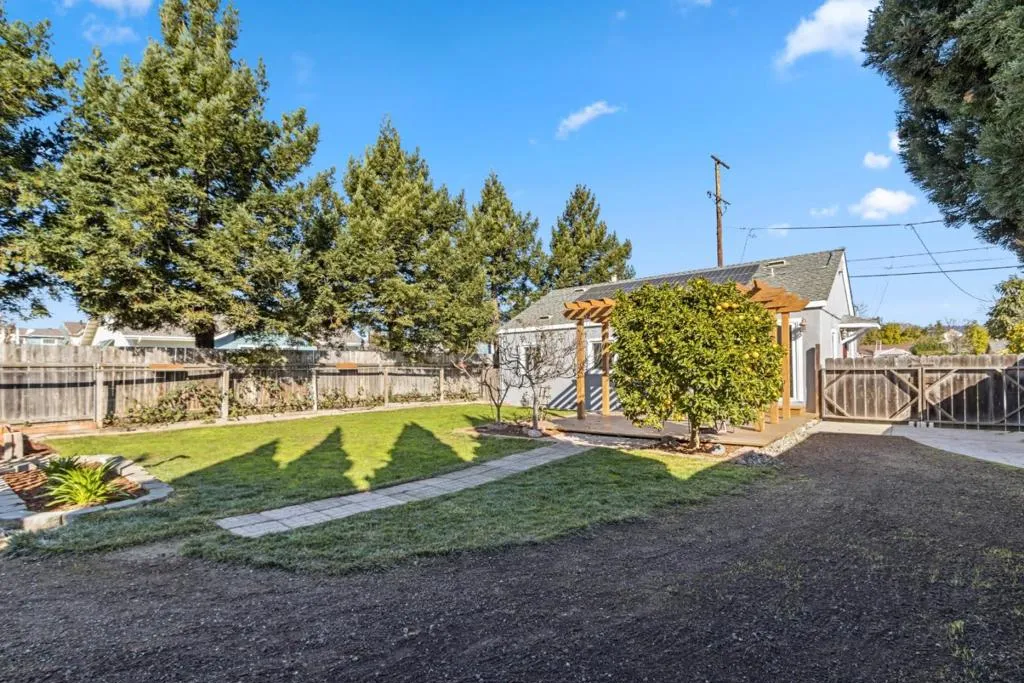 33 Stewart Avenue, Freedom, California 95019 home-pic-38