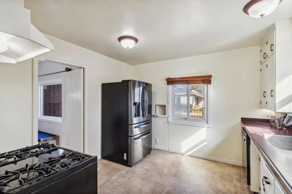 33 Stewart Avenue, Freedom, California 95019 home-pic-20