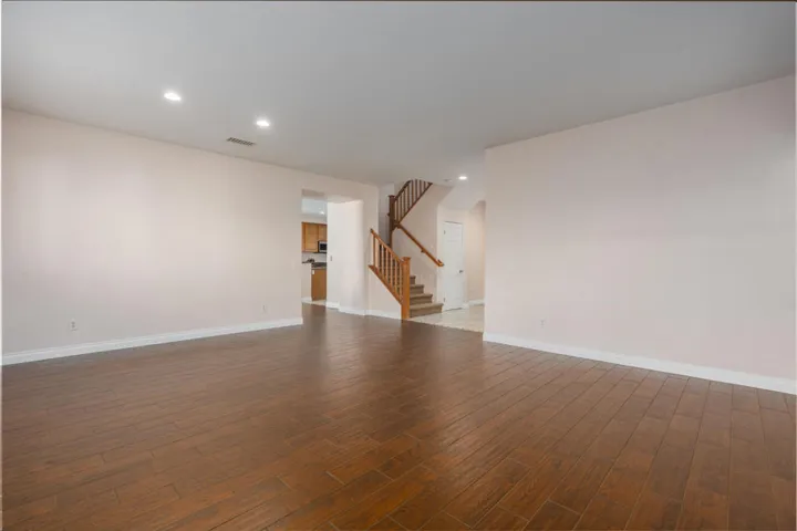670 Winter Pine St_MLS03