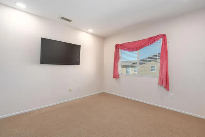 670 Winter Pine St_MLS18