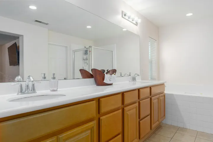 670 Winter Pine St_MLS28