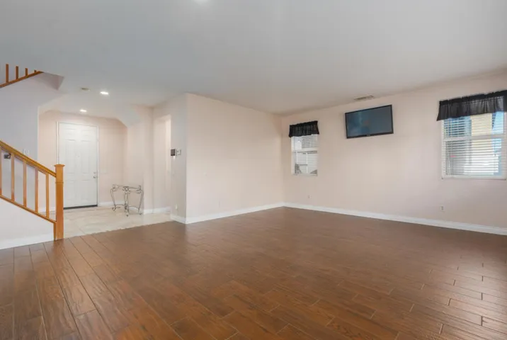 670 Winter Pine St_MLS04