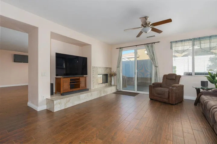 670 Winter Pine St_MLS10