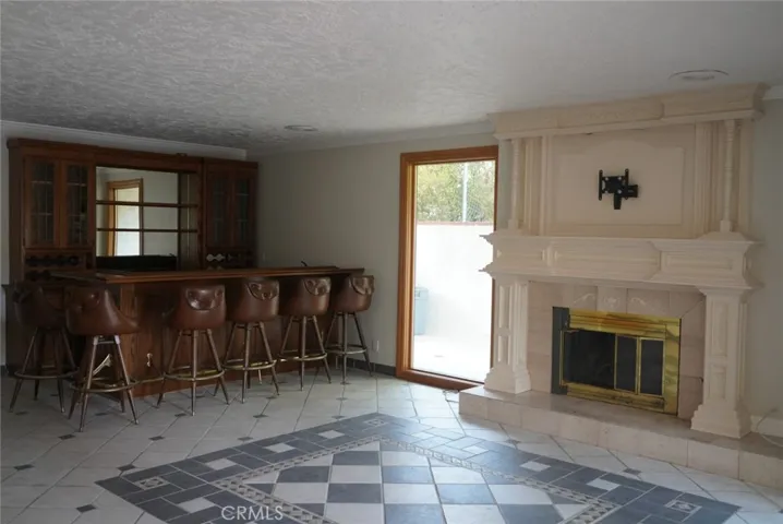 10247 Kalua Drive, Shadow Hills, California 91040