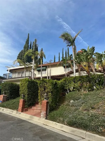 10247 Kalua Drive, Shadow Hills, California 91040