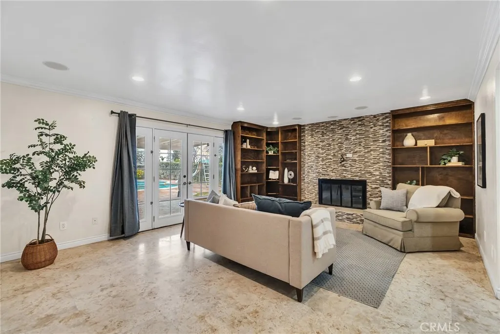 2112 N Vallejo Way, Upland, California 91784 home-pic-19