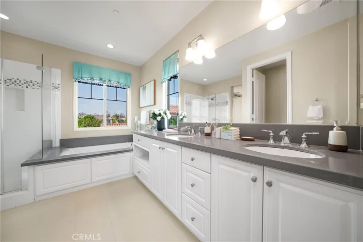 177 Loneflower, Irvine, California 92618