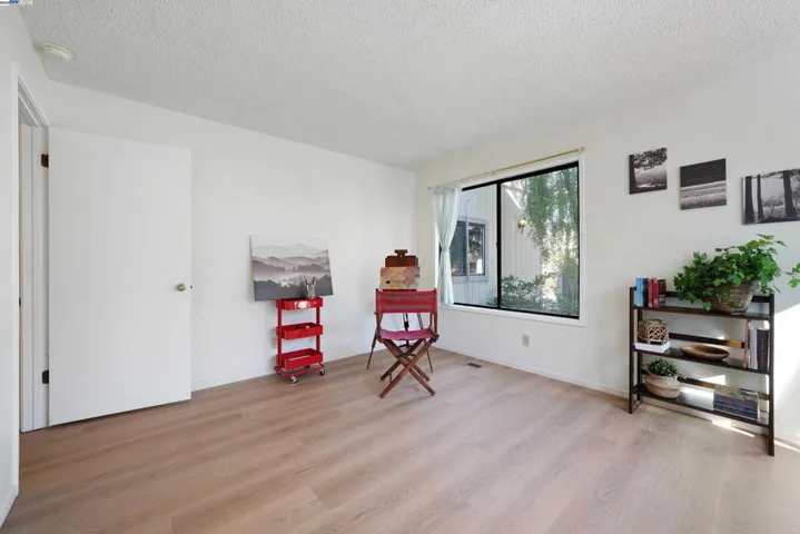 215 Avenida Barbera, Sonoma, California 95476-8056