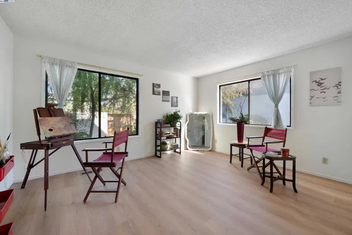 215 Avenida Barbera, Sonoma, California 95476-8056