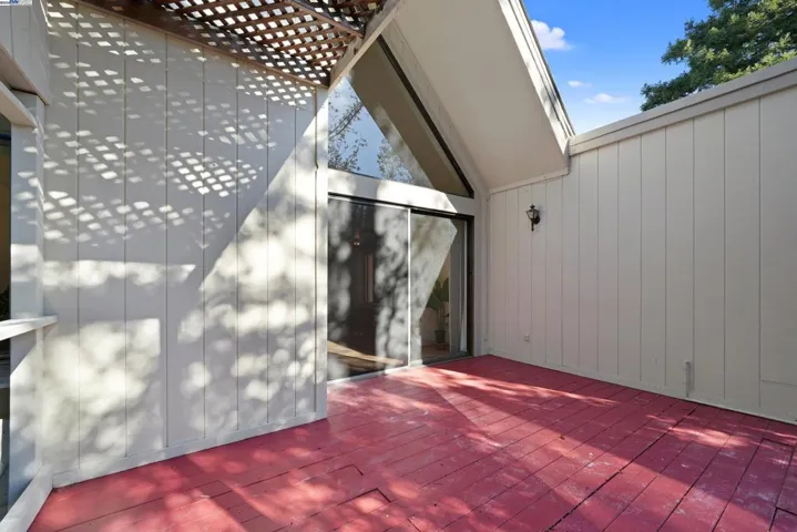 215 Avenida Barbera, Sonoma, California 95476-8056