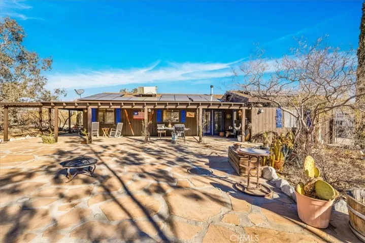 61537 Navajo Trail, Joshua Tree, California 92252