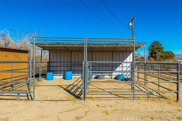 61537 Navajo Trail, Joshua Tree, California 92252