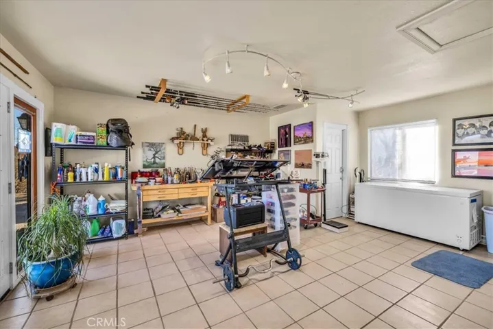 61537 Navajo Trail, Joshua Tree, California 92252