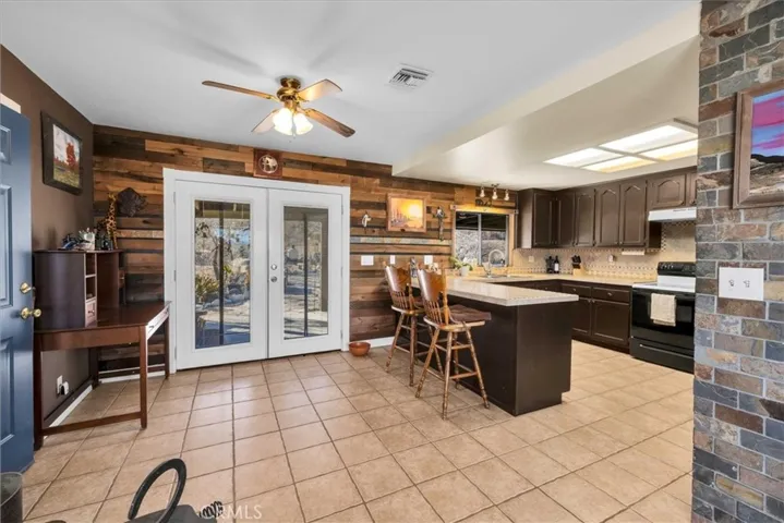 61537 Navajo Trail, Joshua Tree, California 92252