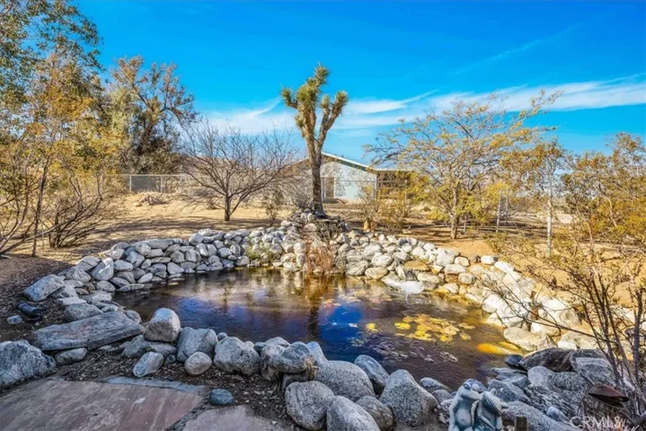 61537 Navajo Trail, Joshua Tree, California 92252